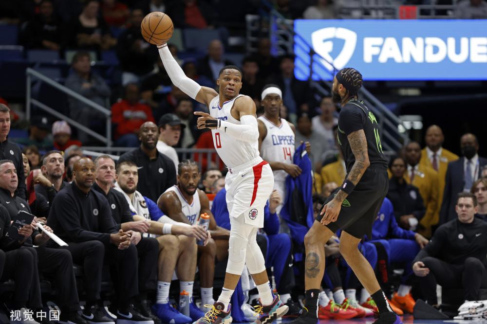 让两位教练 让两位教练